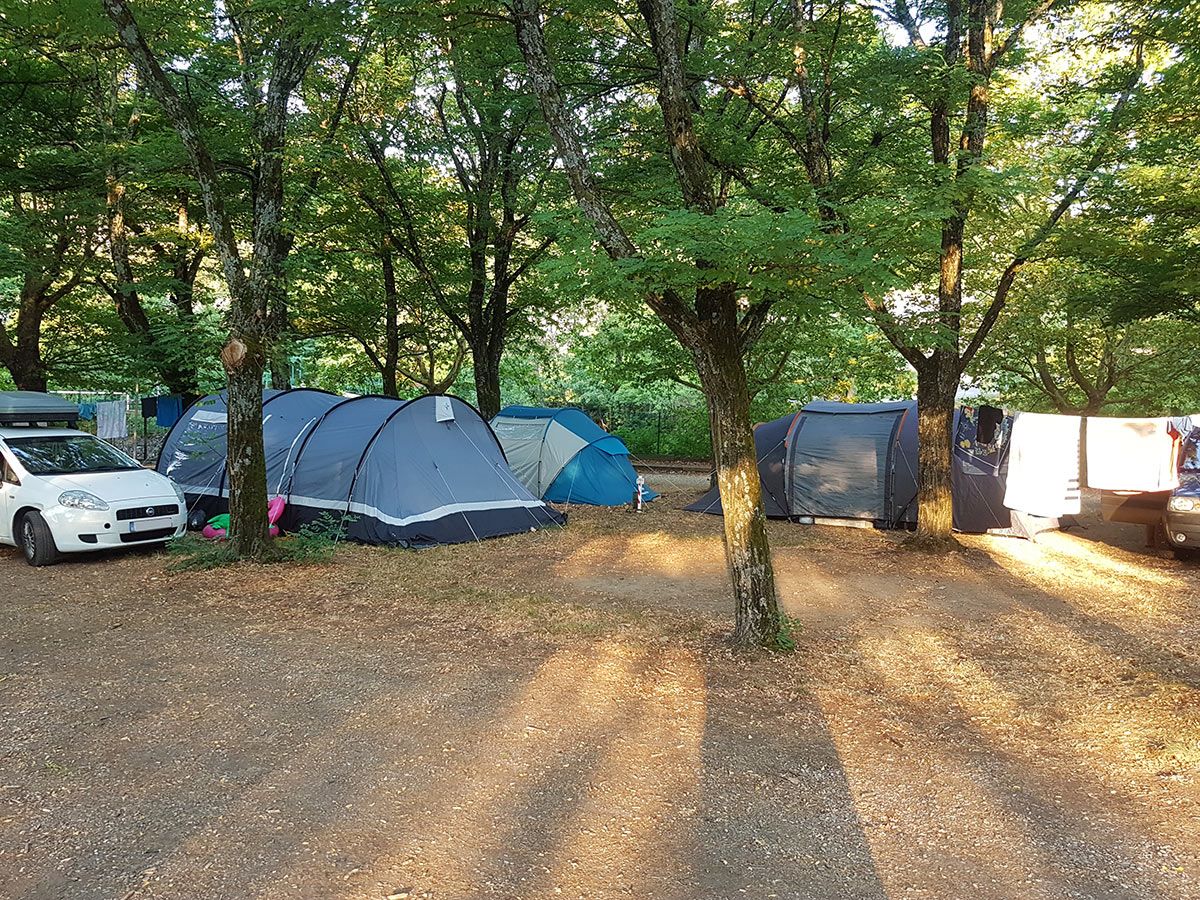 Camping Vals les Bains Ardèche  Camping au fil de la Volane 3 étoiles